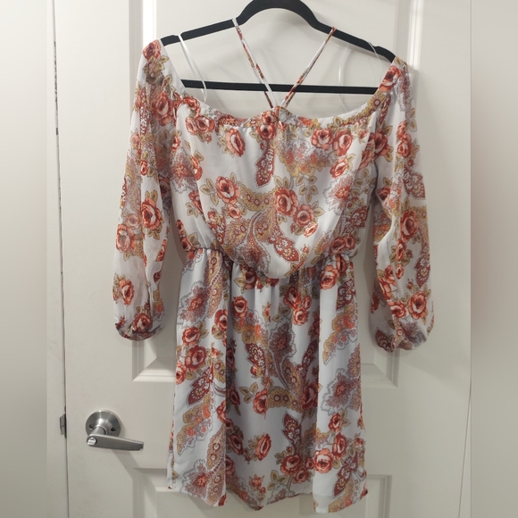 WAYF short off the shoulder flower dresa - Picture 1 of 3